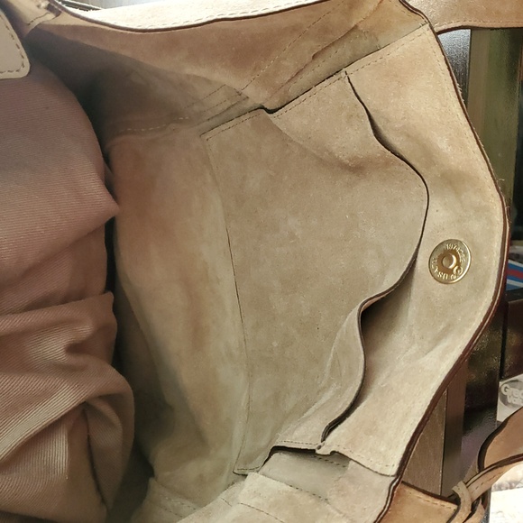 Michael Kors Brown Shoulder Bag with Gold Medallion GUC - Picture 8 of 10